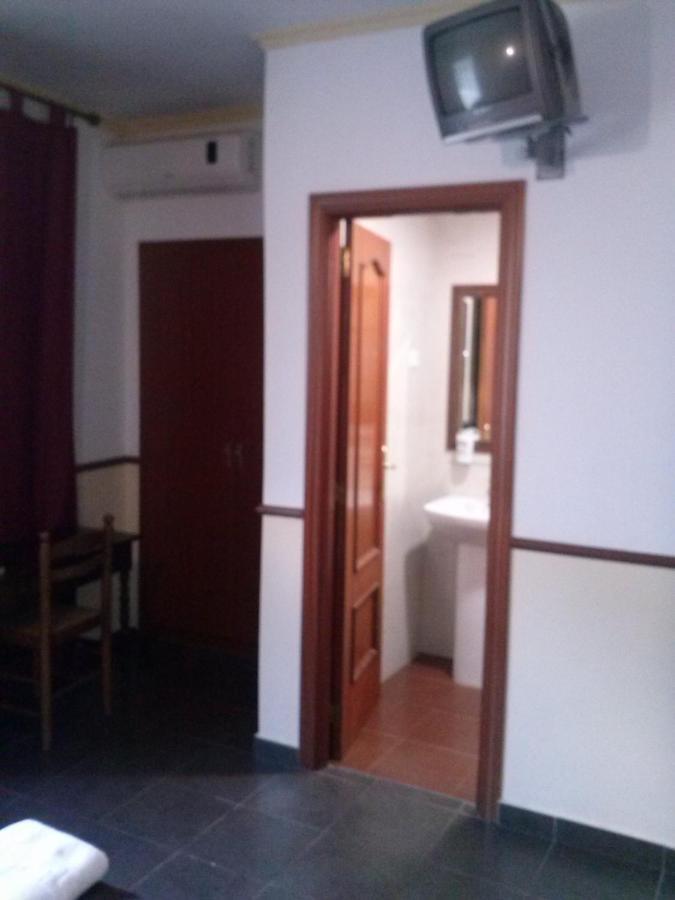 Pension El Cesar Caceres Bagian luar foto